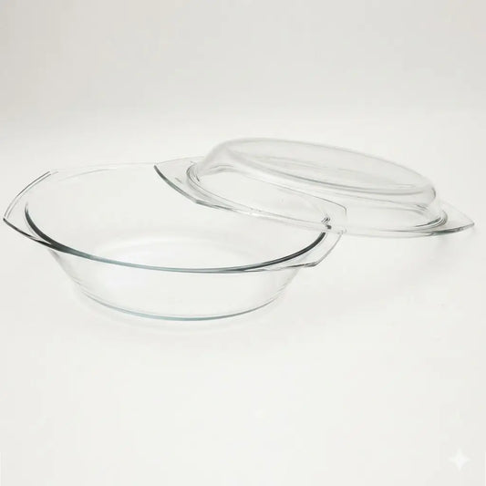 Classic Czech Oval Casserole Dish with Lid, 2.4 Liter